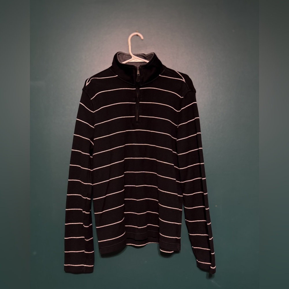 Im selling men’s Banana Republic Cotton Zip Up Sweater
